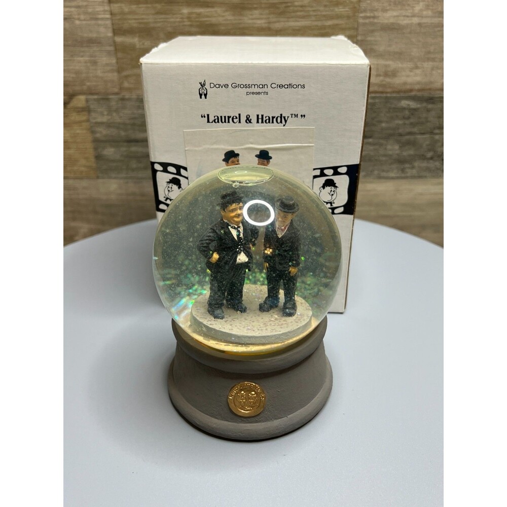 1999 Dave Grossman Creations Laurel & Hardy Water Snow Globe LHGL-1